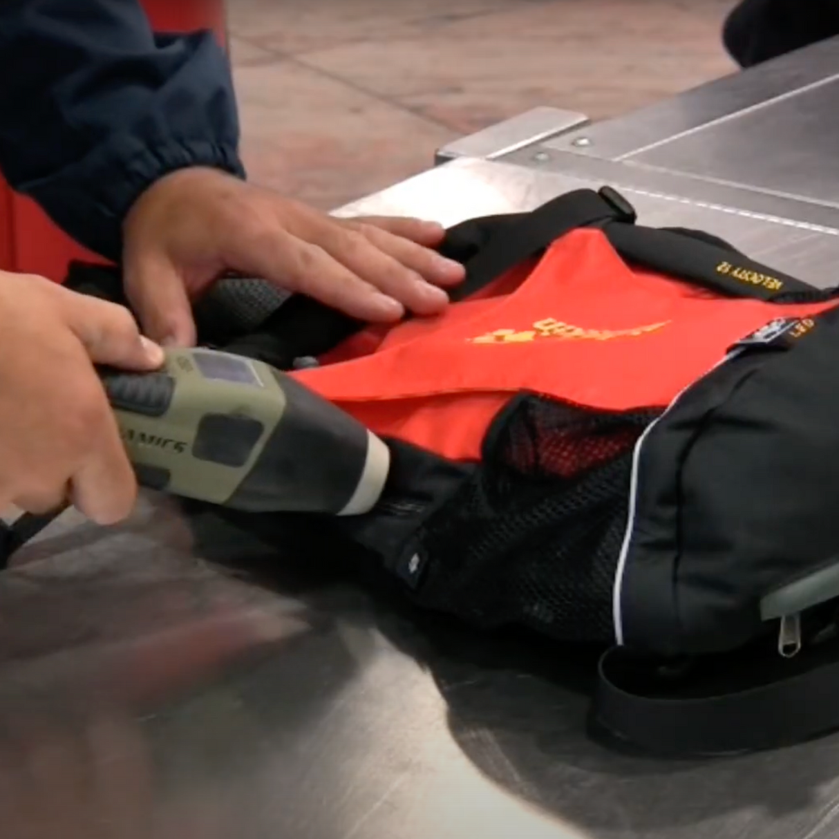 Sprengstoffdetektor miniEXPLONIX 3